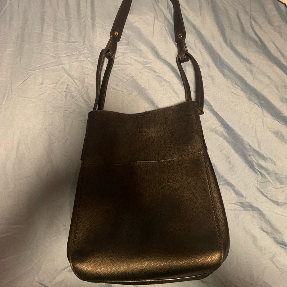 Black bucket bag